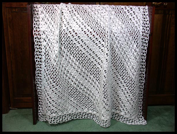 White Diagonal Lace Baby Blanket (click to see closeup)