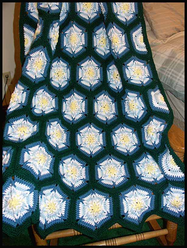 Hexagon Star Afghan (click to see closeup)
