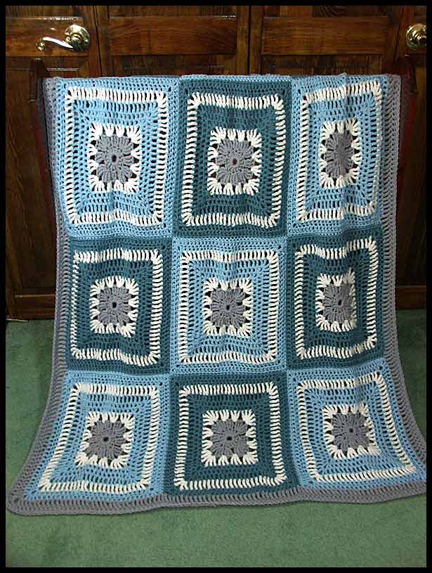 Blue & Gray (click to see flat)