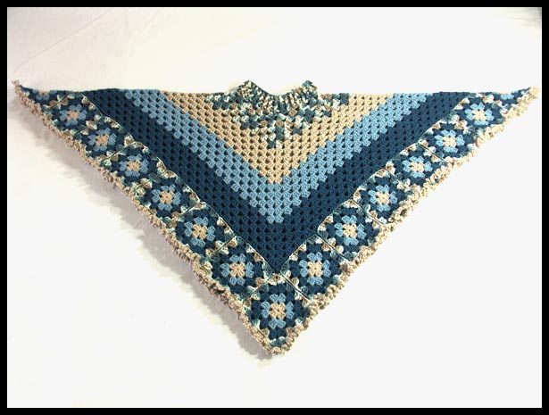 Granny Square Poncho Flat click to go back)